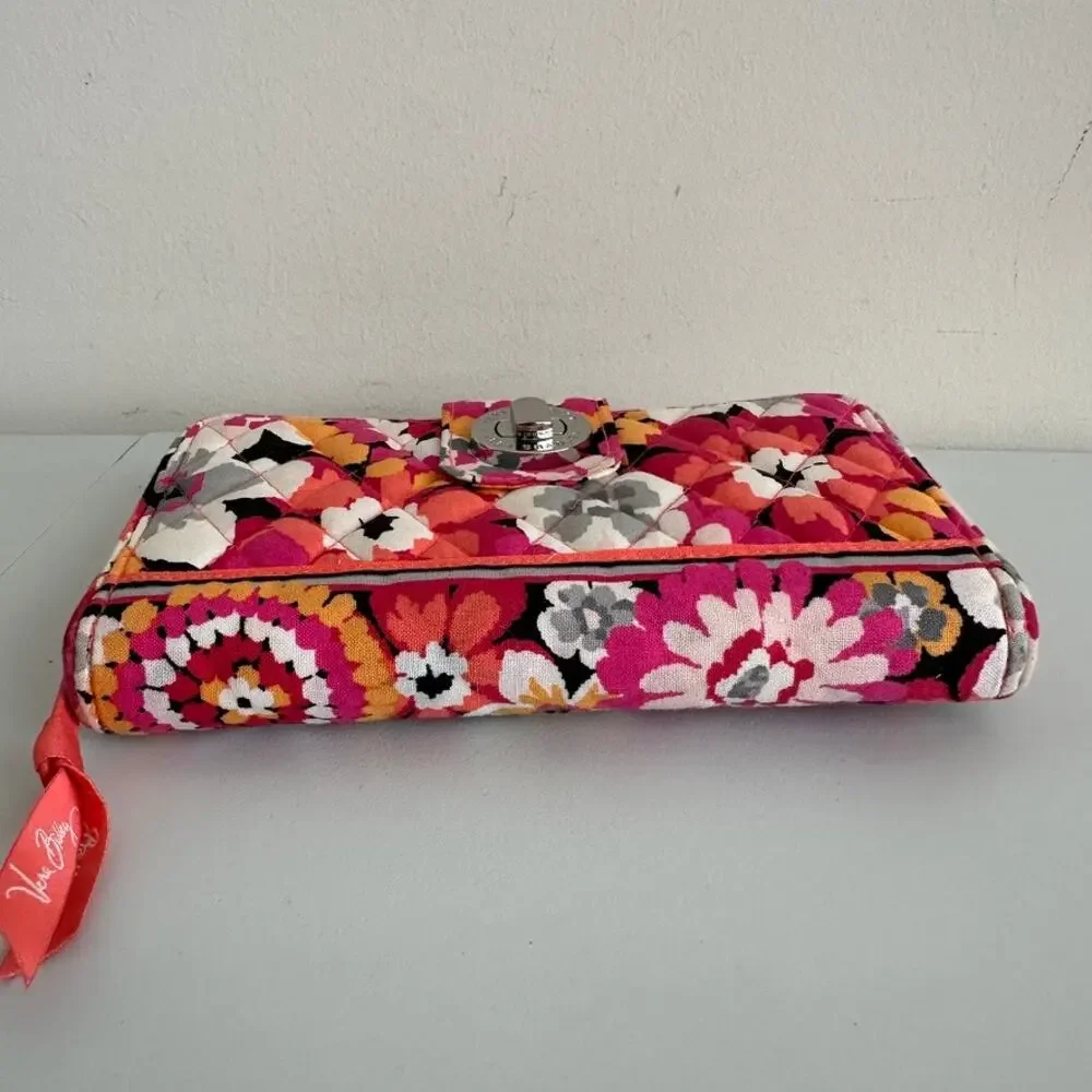 Vera Bradley Pixie Blooms Turnlock Wallet Large Zip Around Clutch Carry All - Picture 4 of 8